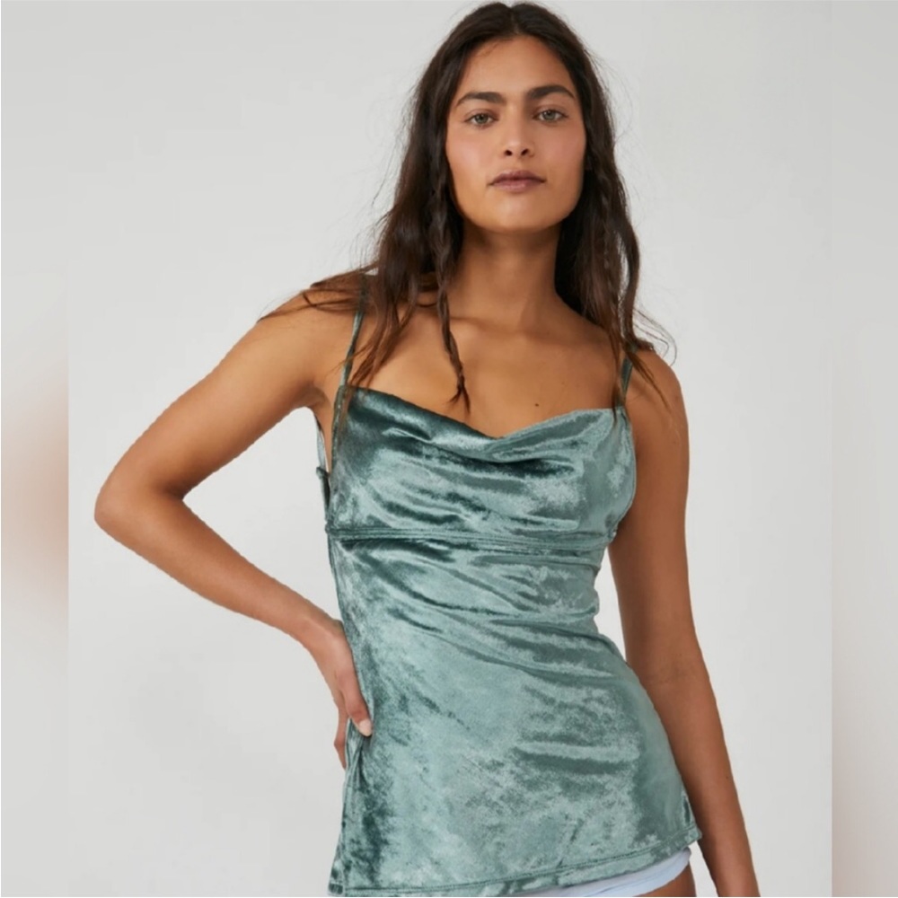 NWT Free People Intimately All Night Velvet Tunic in Evergreen, XS - Picture 2 of 11